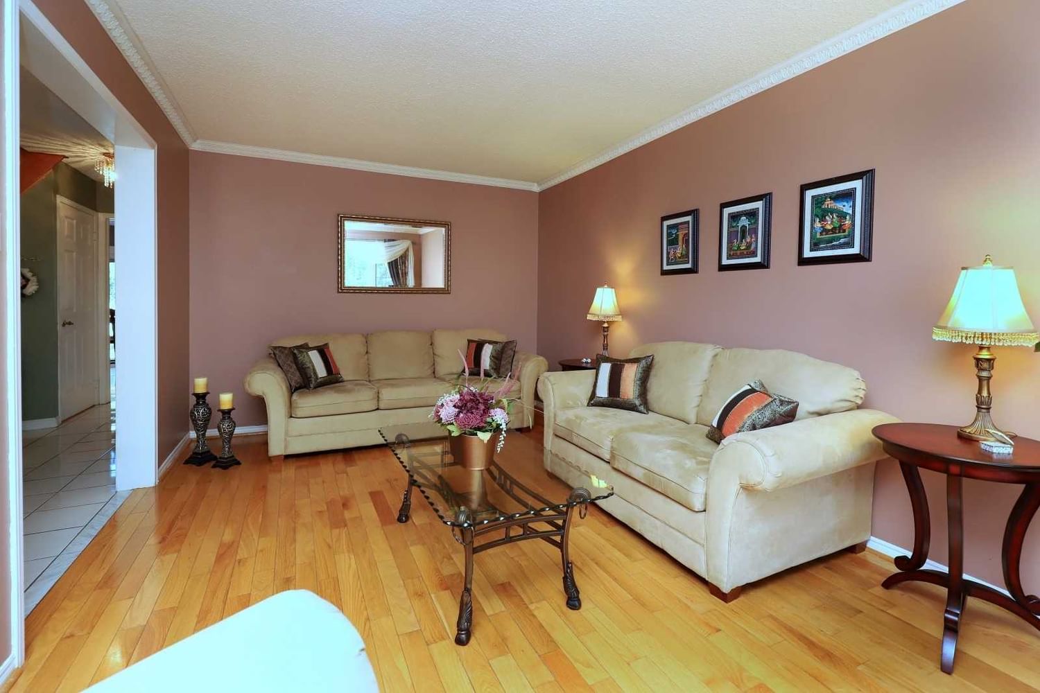 Listing Image 7