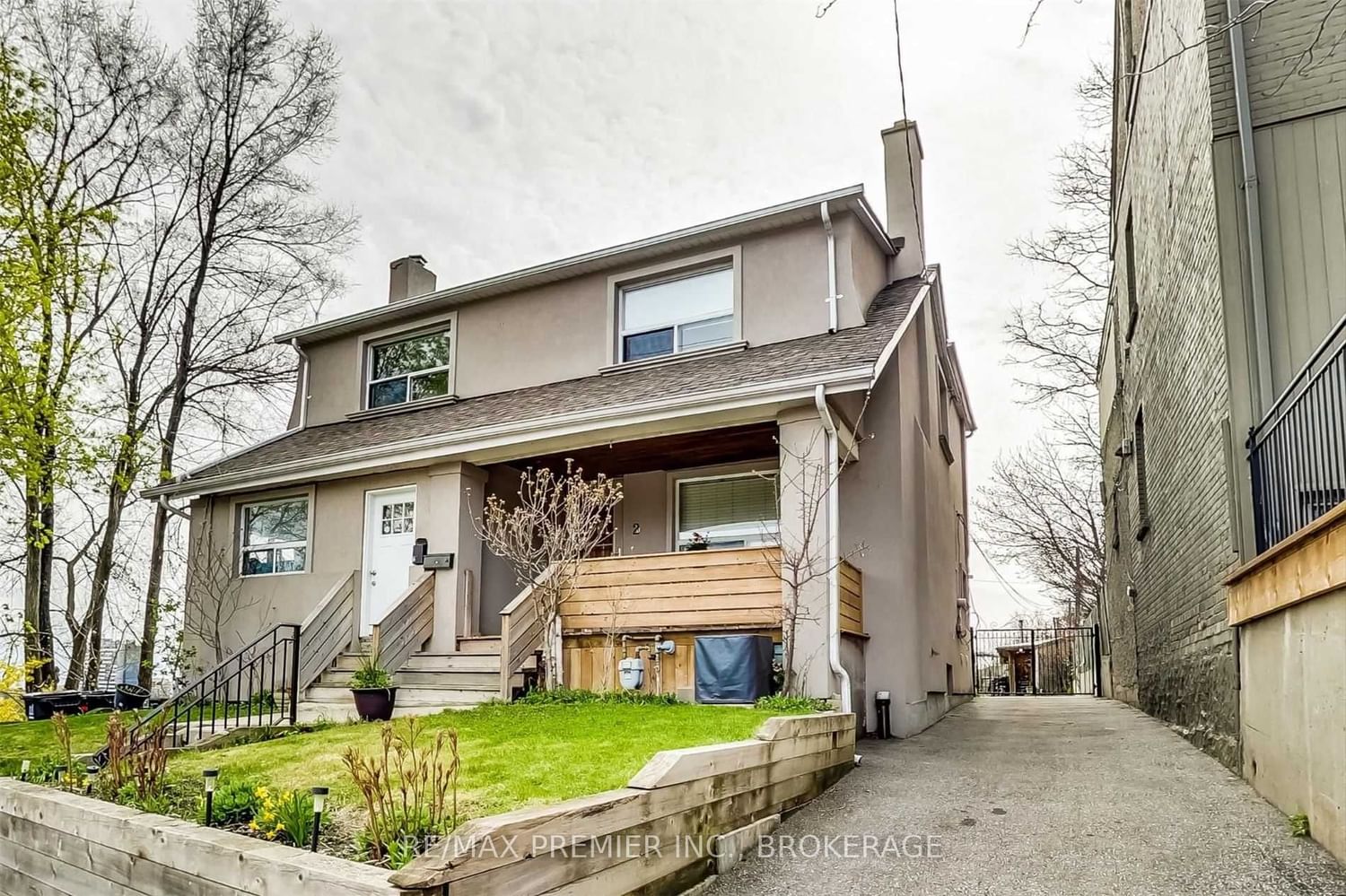 Semi-Detached House sold at 2-2A Via Italia N/A, Toronto, Corso Italia-Davenport, M6H 3R2 - MLS: W5961995