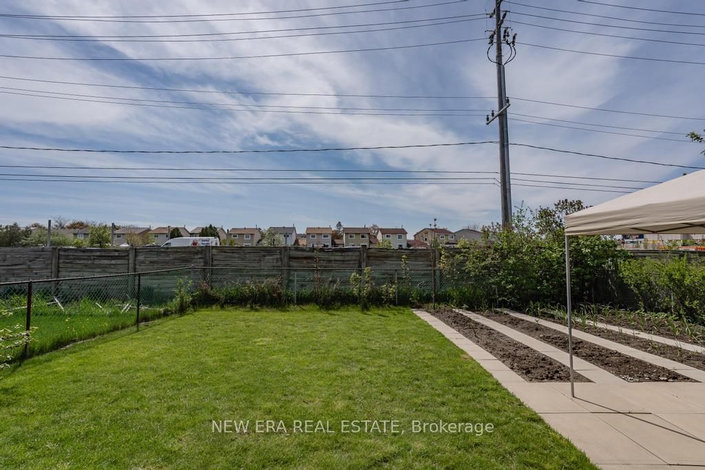 Listing Image 40
