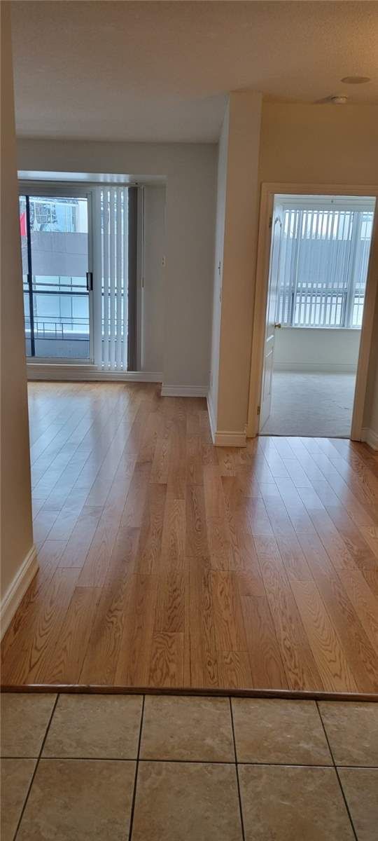 202 - 2 Aberfoyle Crescent