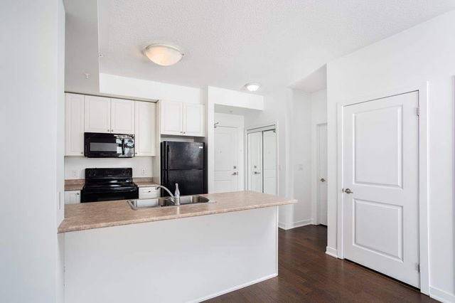 307 - 5010 Corporate Drive