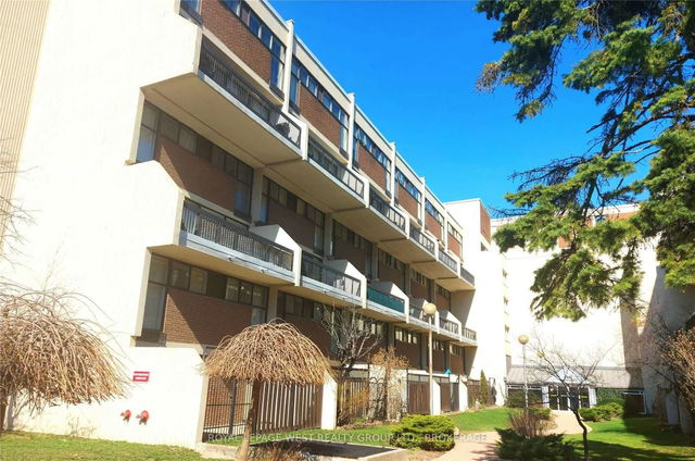 334 - 364 The East Mall Street