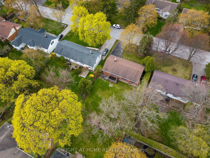 271 Linden Ave, Burlington, L7L 2P4 | Image 3