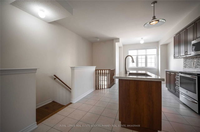 1354 Granrock Crescent