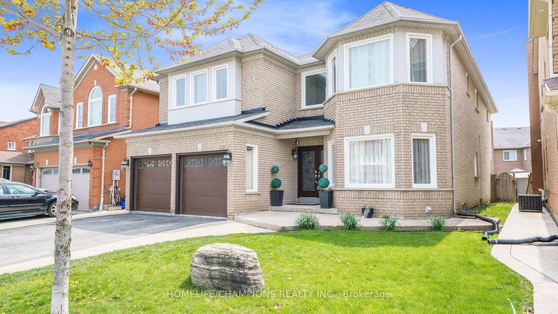 286 Fernforest Dr, Brampton, L6R 1B6 | Image 2