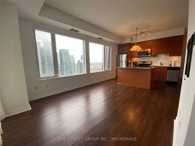 2405 - 385 Prince Of Wales Drive