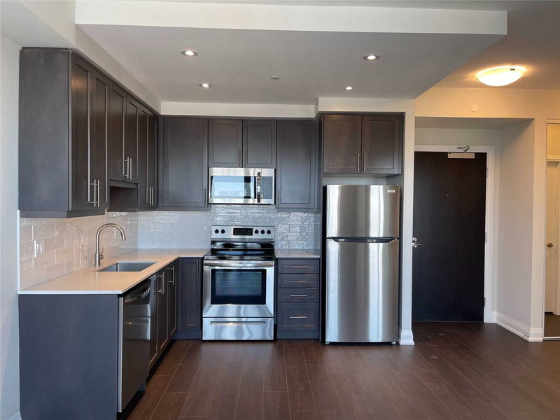 2404 - 15 Lynch St, Brampton, L6W 2Z8 | Image 2