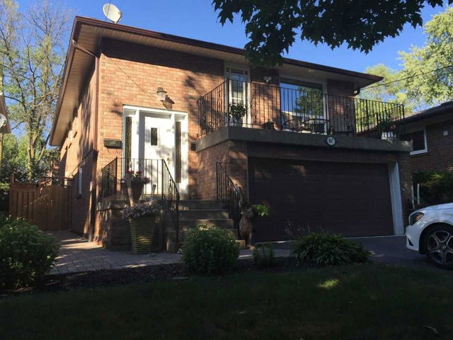 Upper - 867 Hampton Crescent