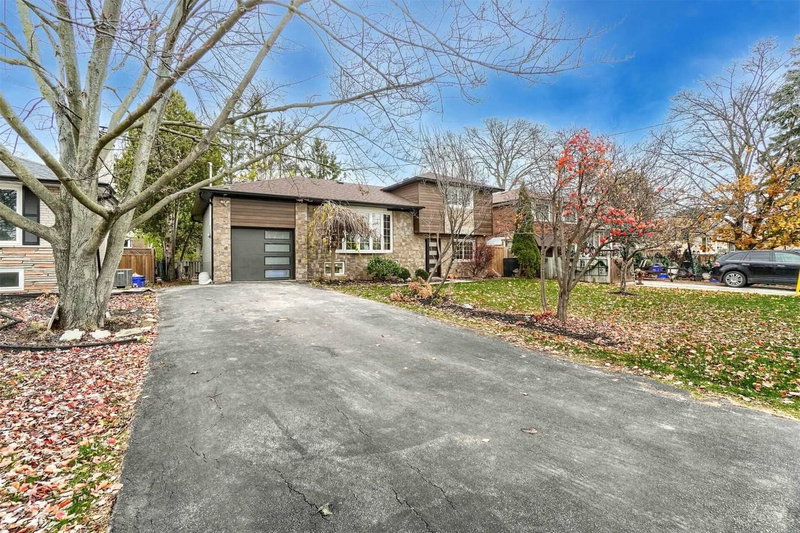 2117 Bridge Rd, Oakville, L6L 2E8 | Image 3