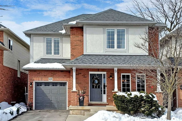 5229 Garland Crescent