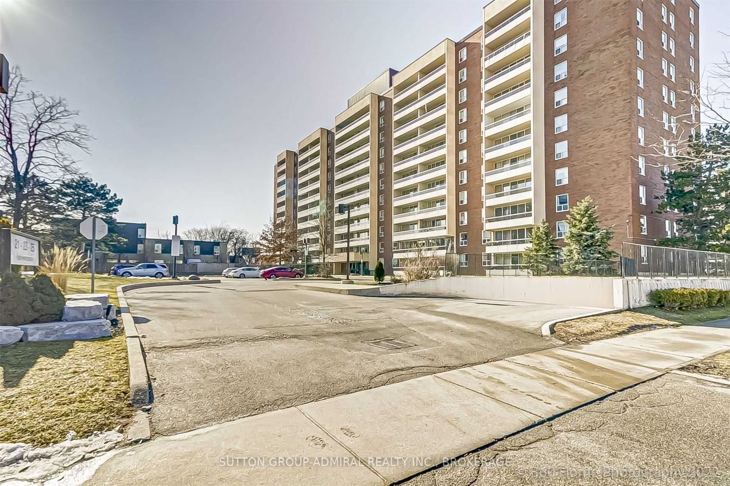 Condo sold at 1005-25 Four Winds Drive, Toronto, York University Heights, M3J 1K8 - MLS: W5971669