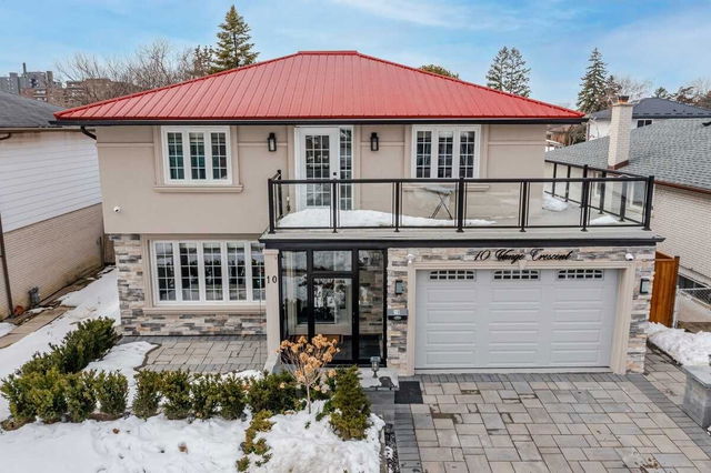 10 Vange Crescent