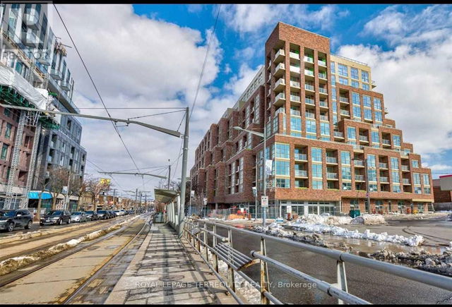 325 - 1787 St Clair Avenue