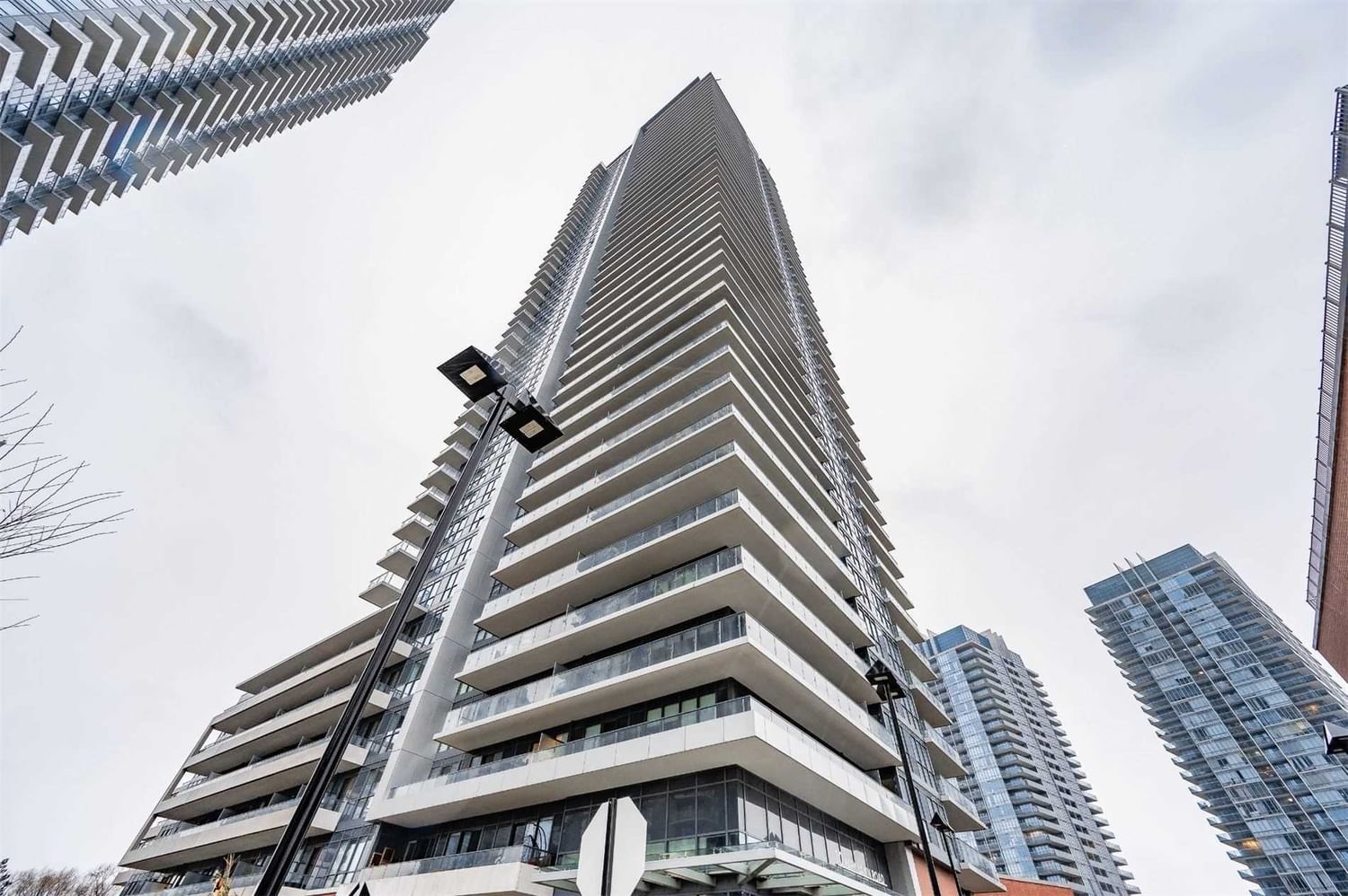 Condo sold at 2203-10 Park Lawn Road, Toronto, Mimico, M8Y 3H8 - MLS: W5972671