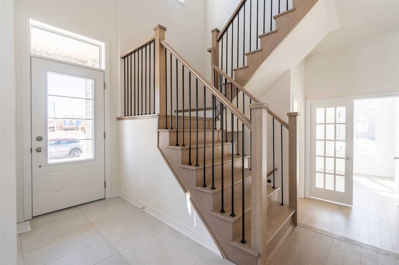 3131 Goodyear Rd, Burlington, L7M 0Z9 | Image 3