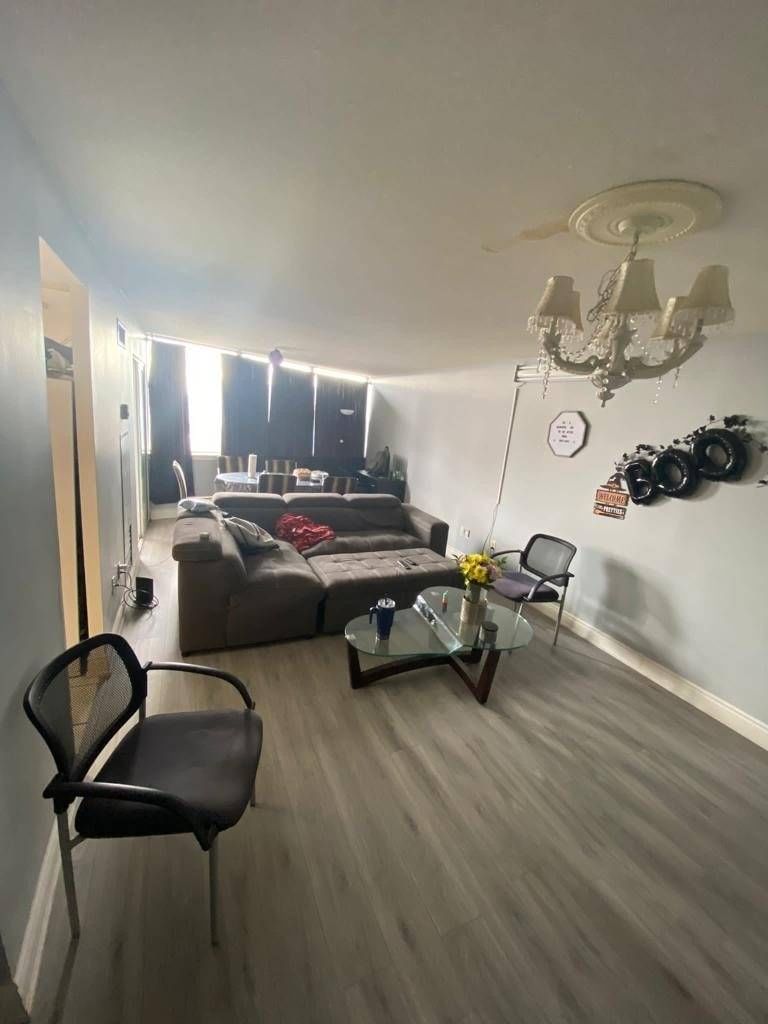 1607 - 21 Markbrook Lane, Toronto, M9V 5E4 | Image 3