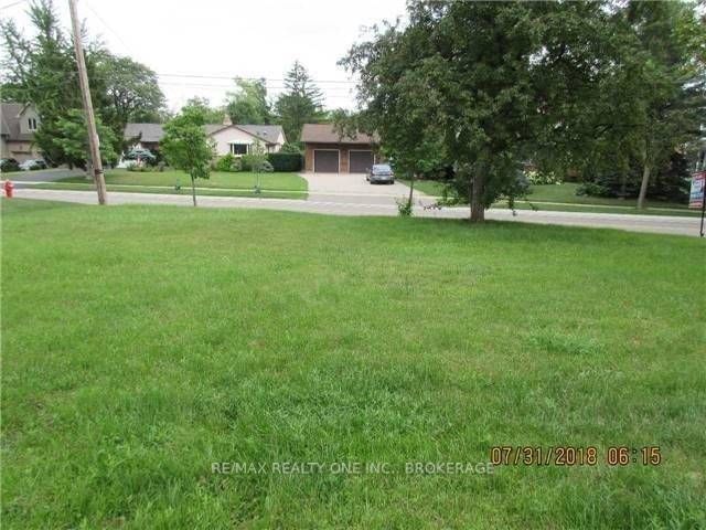 2431 Thorn Lodge Dr, Mississauga, L5K 1K8 | Image 3