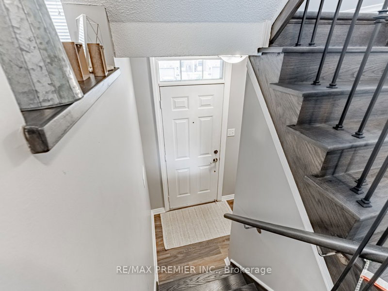 51 - 120 Railroad St, Brampton, L6X 5A1 | Image 3