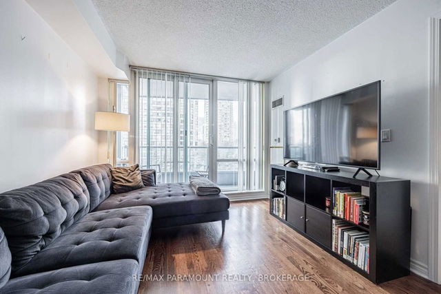 406 - 1 Elm Drive