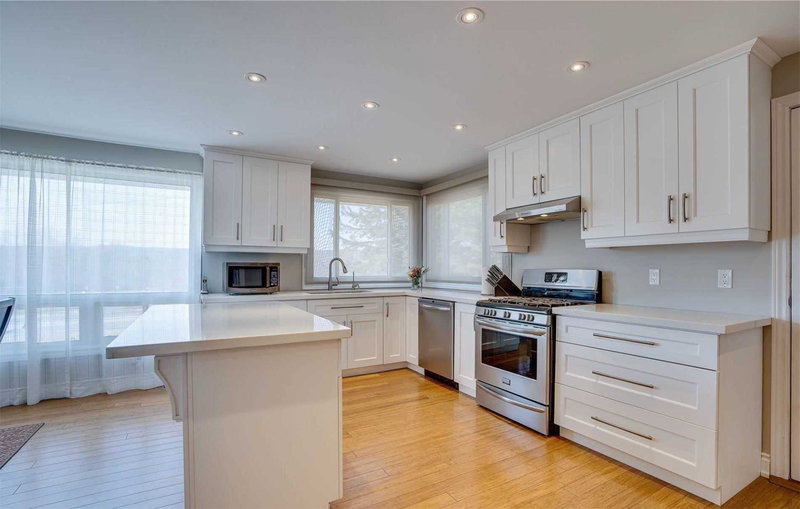 16045 Hurontario St, Caledon, L7C 2E5 | Image 2