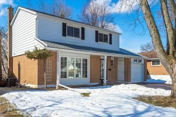 48 Aberdeen Cres, Brampton, L6T 2P9 | Image 2