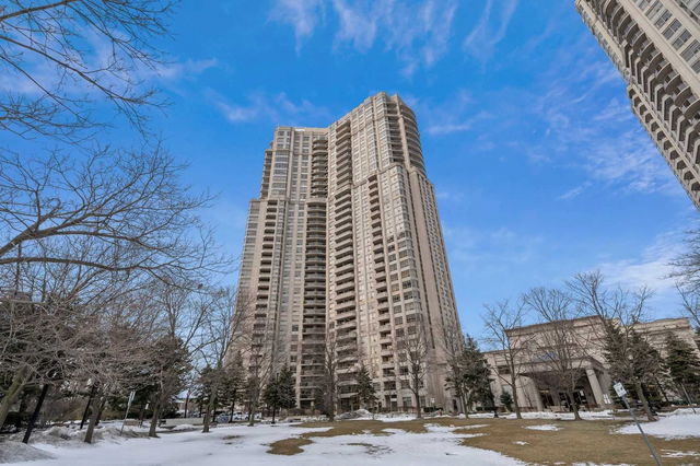 1911 - 35 Kingsbridge Garden Circle