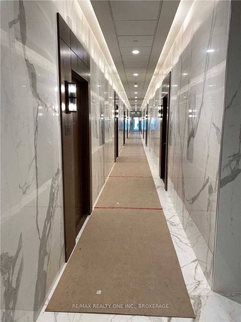 618 - 1050 Main St E, Milton, L9T 6H7 | Image 2