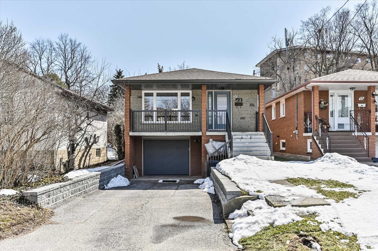 Detached House sold at 37 Tilden Crescent, Toronto, Humber Heights, M9P 1V8 - MLS: W5982077