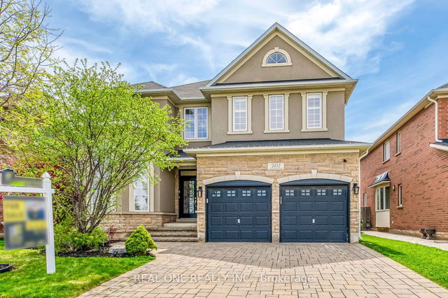 2432 Lyndhurst Drive