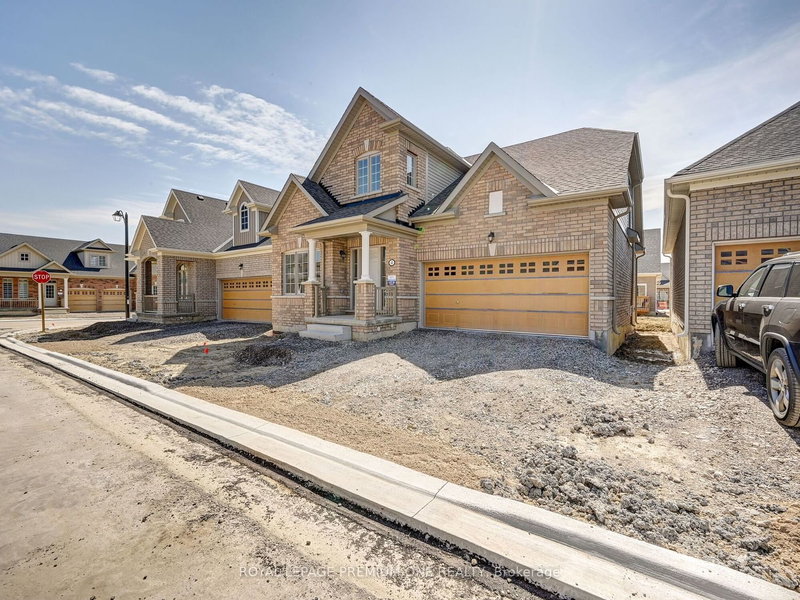 4 Clermiston Cres E, Brampton, L6R 4C7 | Image 3