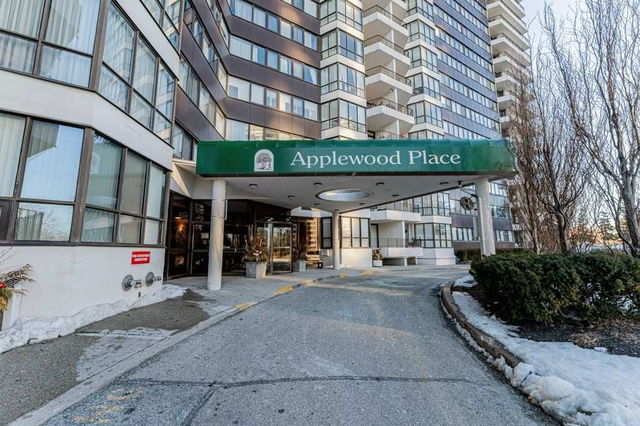 704 - 1333 Bloor Street