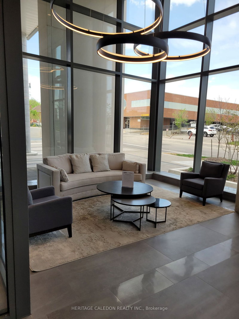 2505 - 15 Lynch St, Brampton, L6W 2Z8 | Image 3