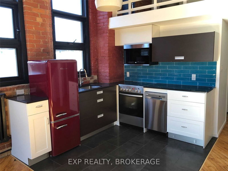 2480 Dundas St W, Toronto, M6P 1W9 | Image 3