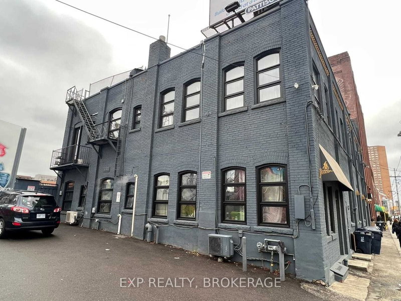 2480 Dundas St W, Toronto, M6P 1W9 | Image 2