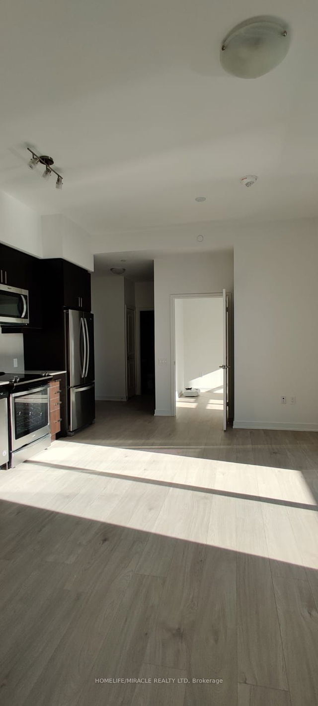 Ph 06 - 8 Nahani Way