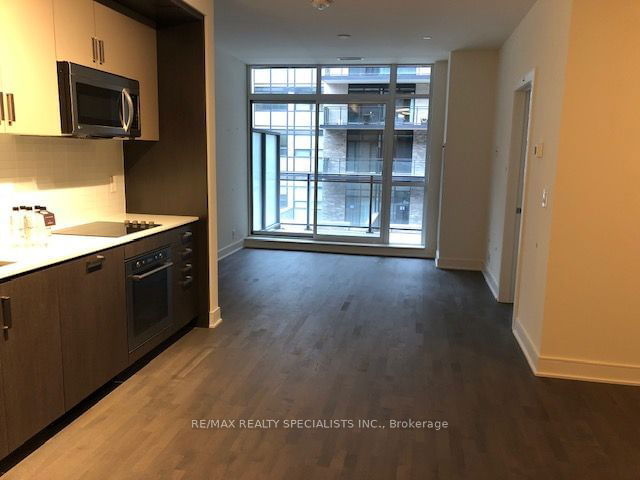 137 - 1575 Lakeshore Road