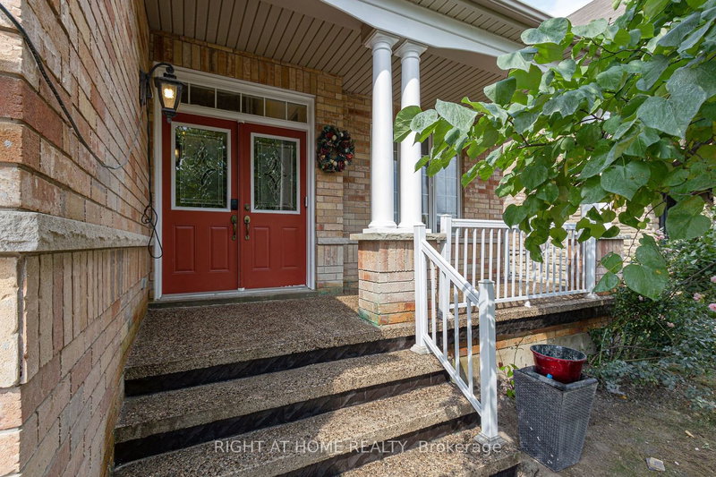 3129 Gladish Grve, Mississauga, L5M 0C3 | Image 3