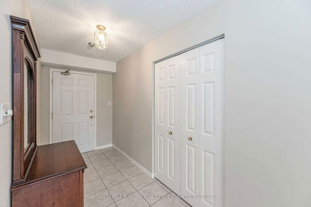 B105 - 216 Plains Road