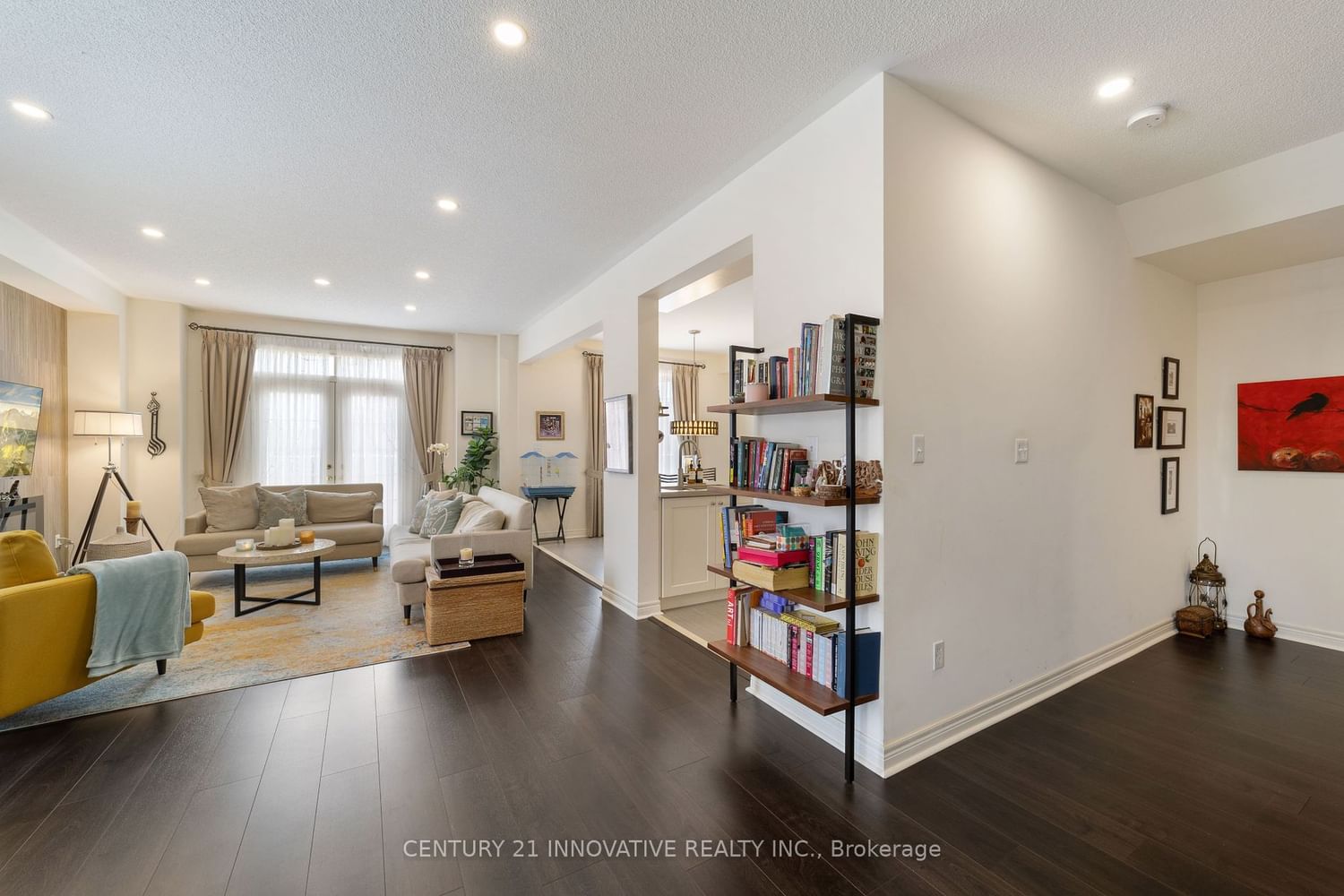 Listing Image 11