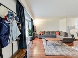 1195 Chada Ave, Mississauga, L5C 1P9 | Image 2