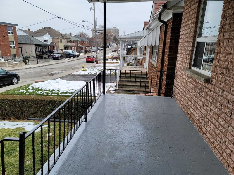 128 Dynevor Rd, Toronto, M6E 3X2 | Image 3