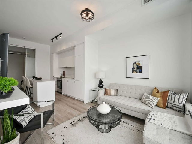 Ph4 - 7 Smith Crescent