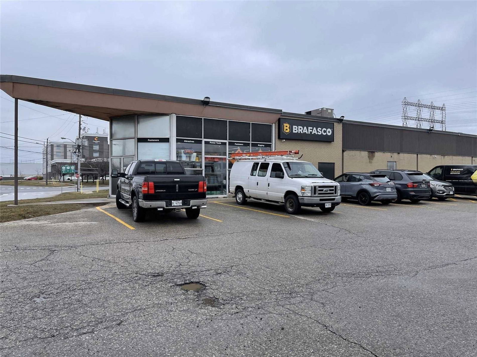 Industrial sold at 75 City View Drive, Toronto, West Humber-Clairville, M9W5A5 - MLS: W5991531