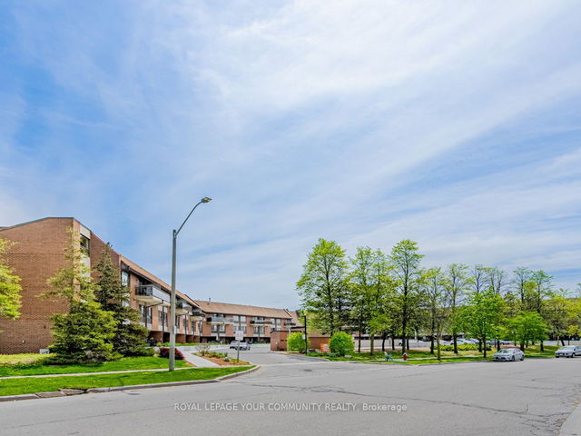407 - 1000 Cedarglen Gate