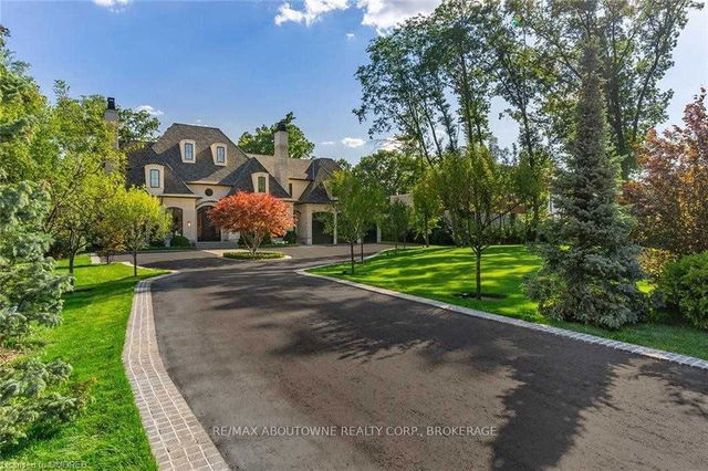 2280 Doulton Drive