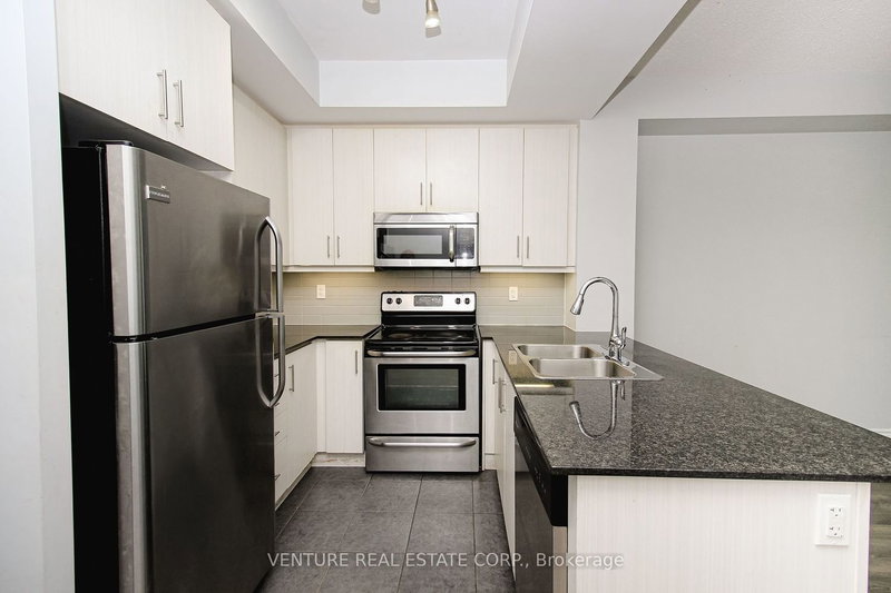824 - 15 James Finlay Way, Toronto, M3M 0B3 | Image 3