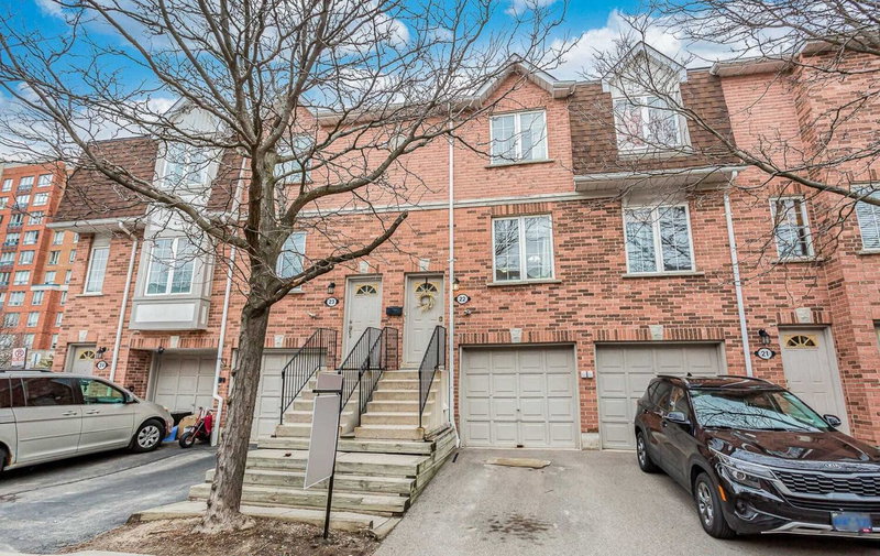 22 - 1525 South Parade Crt, Mississauga, L5M 6E9 | Image 2