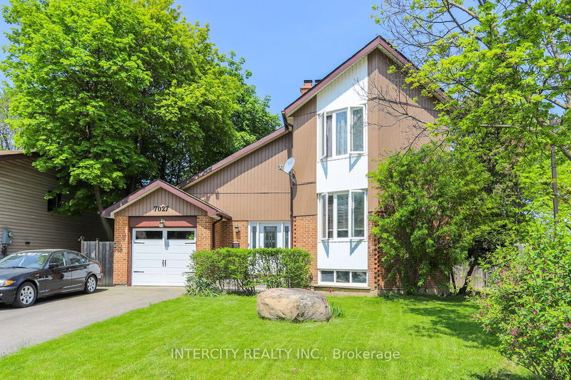 7027 Estoril Rd, Mississauga, L5N 1N3 | Image 2