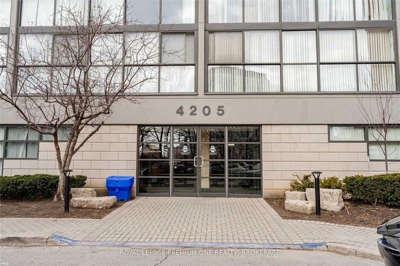 2706 - 4205 Shipp Dr, Mississauga, L4Z 2Y9 | Image 3