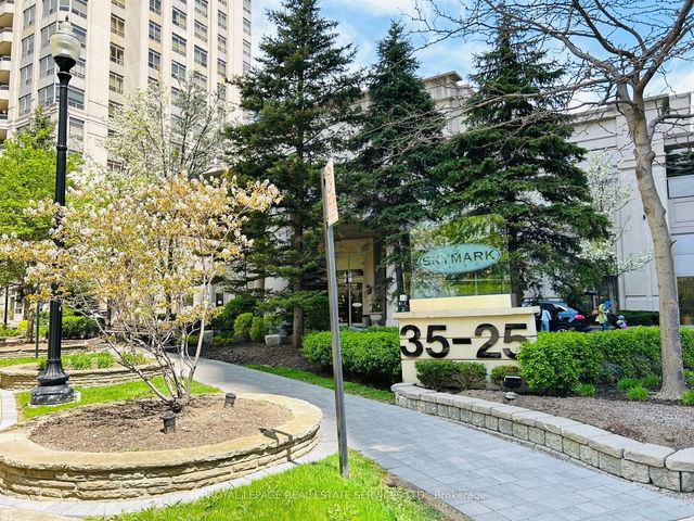 2103 - 35 Kingsbridge Garden Circle